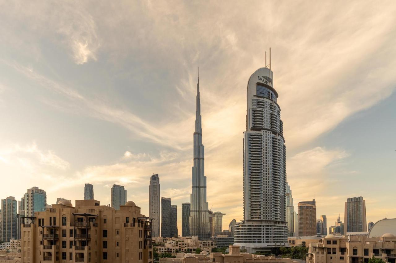 Full Burj Khalifa Views / 5 Min Walk From Mall / Designer Choice / 6 People / New Building Dubai