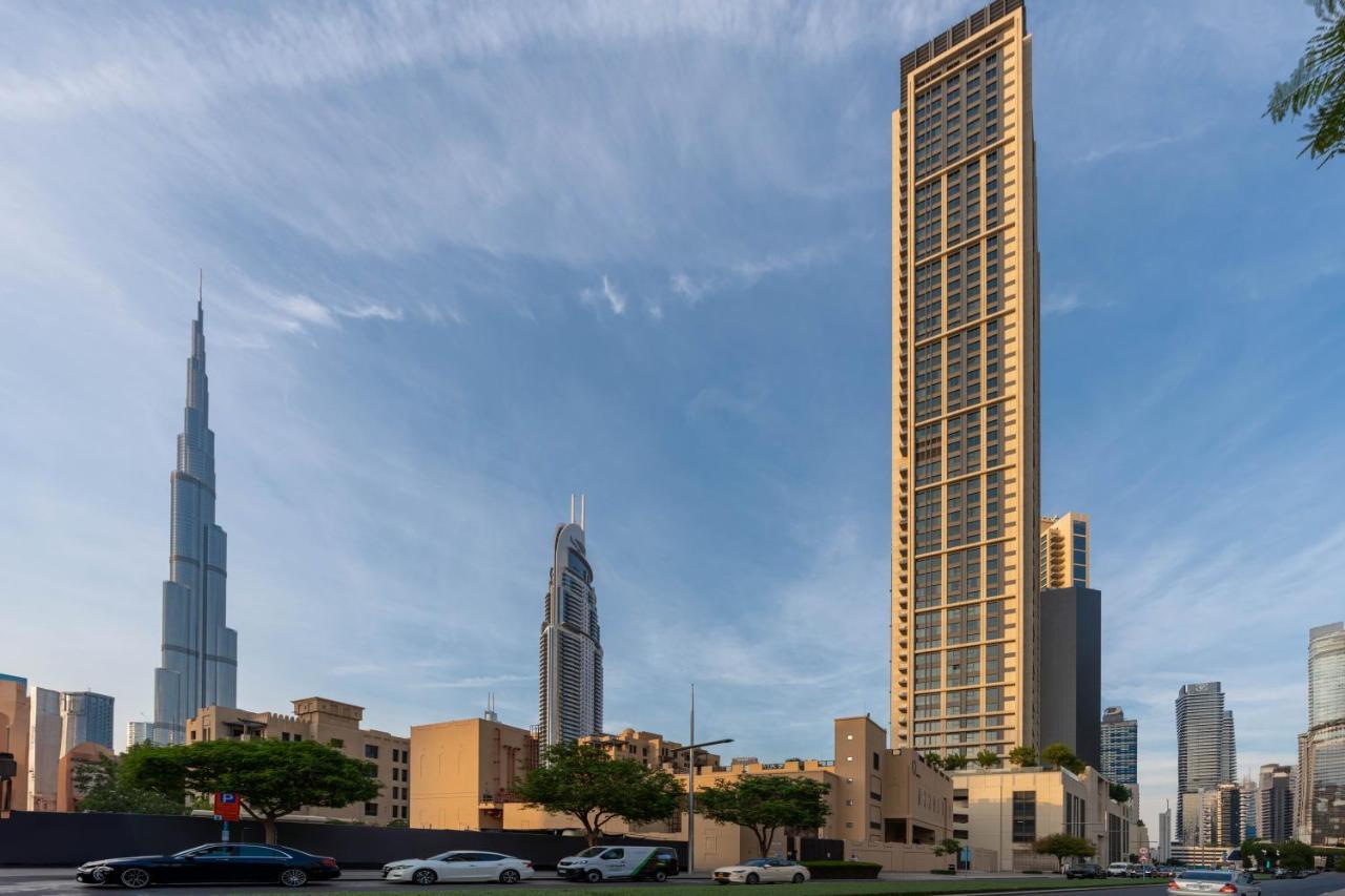 Apartment Full Burj Khalifa Views / 5 Min Walk From Mall / Designer Choice / 6 People / New Building *