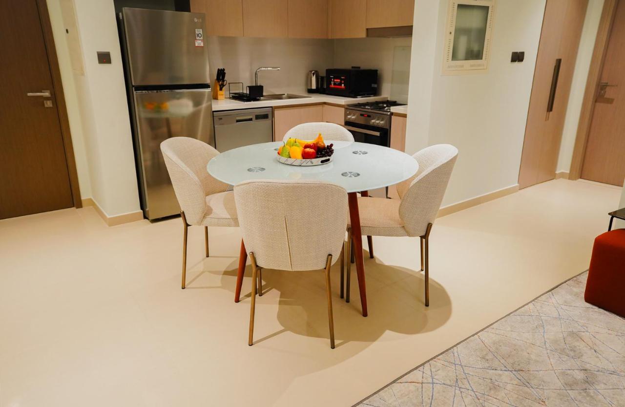 Citihome-1br In Act One With Burj Khalifa View At Pool Dubai