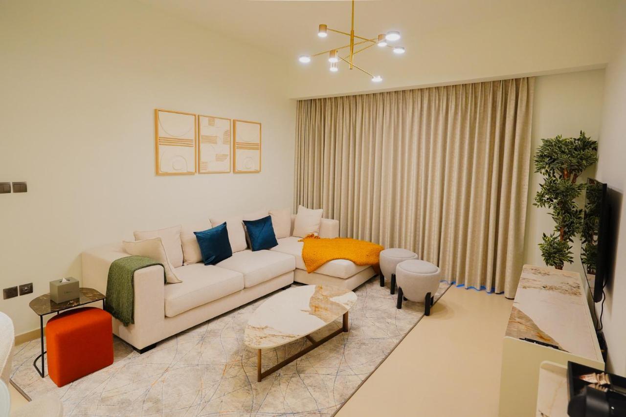 Citihome-1br In Act One With Burj Khalifa View At Pool Apartment Dubai