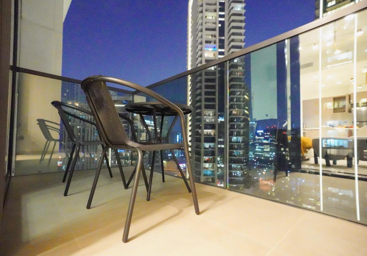 Citihome-1br In Act One With Burj Khalifa View At Pool Apartment Dubai