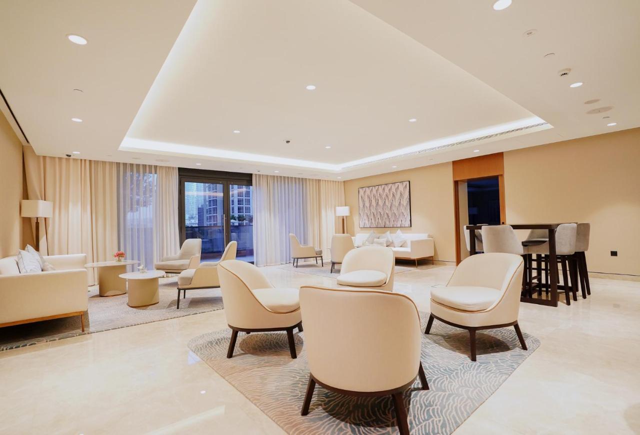 Citihome-1br In Act One With Burj Khalifa View At Pool Dubai
