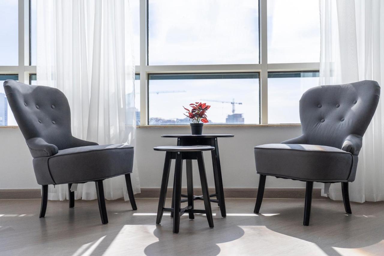 Apartment Heaven Crest Marina - 4 Bedroom With Marina View Near Jbr Beach, Free Parking, Wi-fi, Gym And Pool Dubai