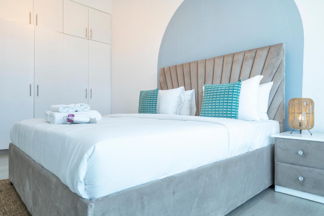 Heaven Crest Marina - 4 Bedroom With Marina View Near Jbr Beach, Free Parking, Wi-fi, Gym And Pool Apartment Dubai