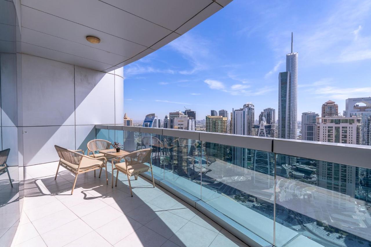 Apartment Heaven Crest Marina - 4 Bedroom With Marina View Near Jbr Beach, Free Parking, Wi-fi, Gym And Pool *