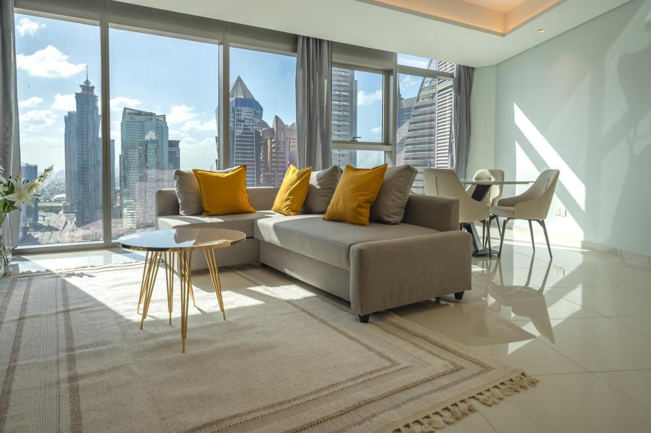 Magical With Rooftop Pool & Burj Khalifa View Apartment