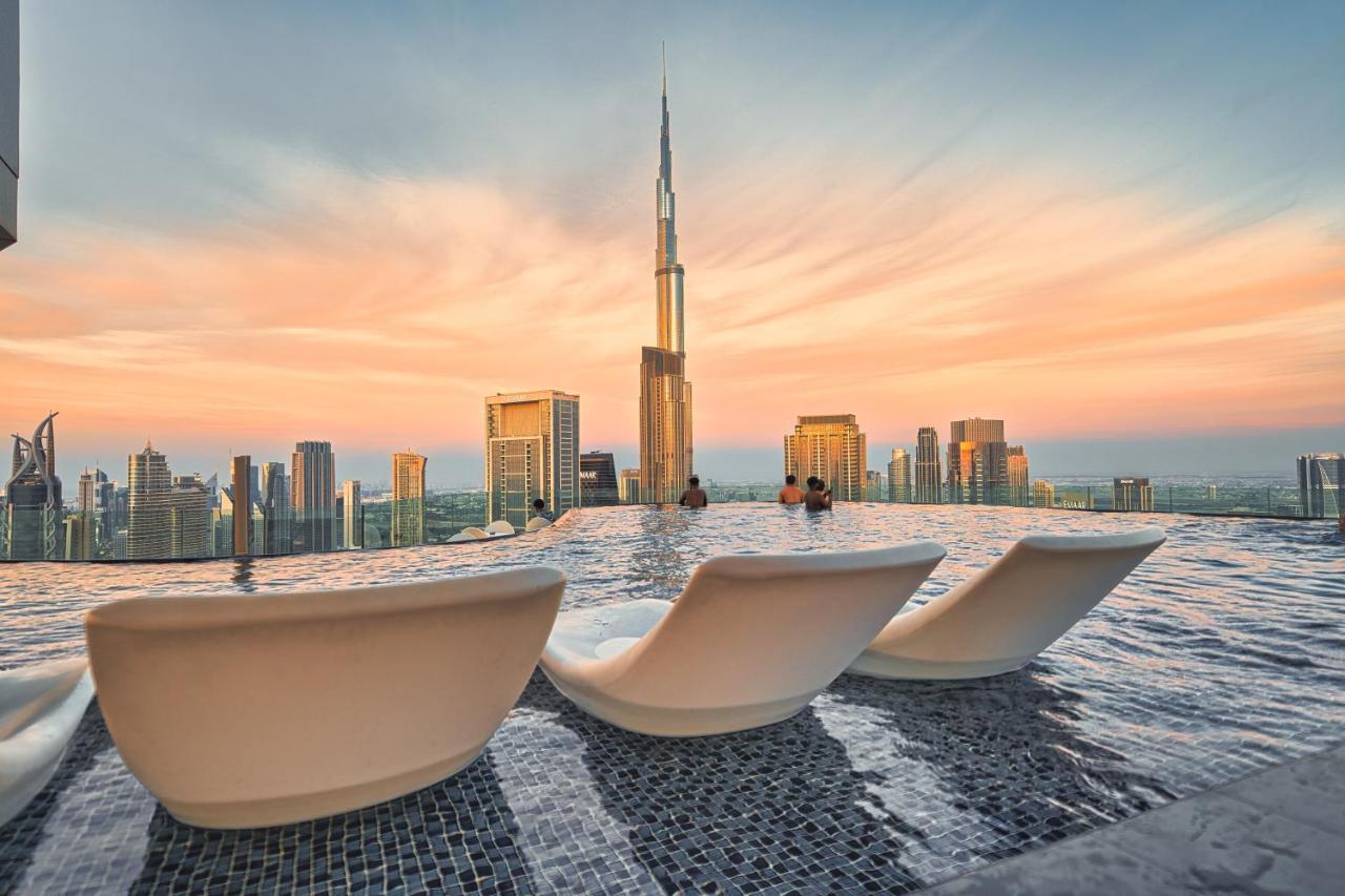 Magical With Rooftop Pool & Burj Khalifa View Dubai