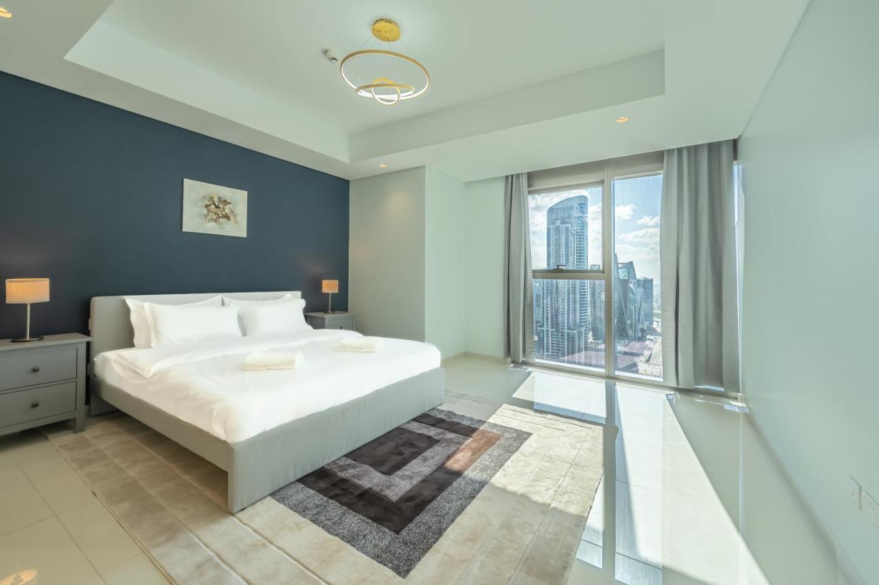 Magical With Rooftop Pool & Burj Khalifa View Dubai