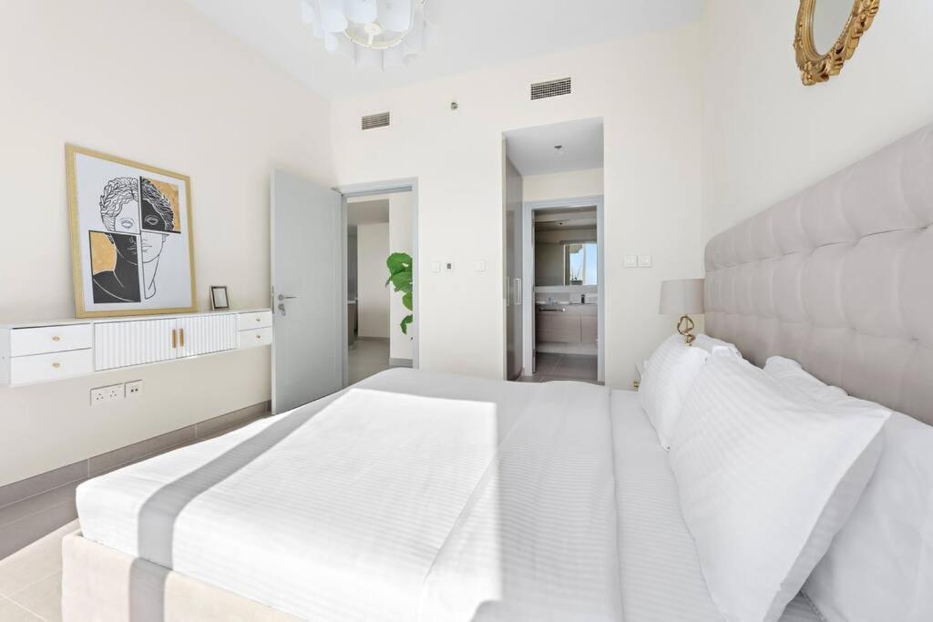 Lavish Tower 2br In The Heart Of Downtown