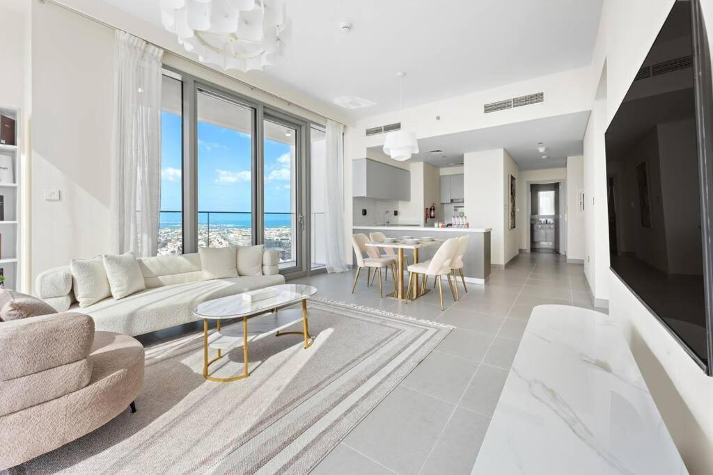 Apartamento Lavish Tower 2br In The Heart Of Downtown Dubai