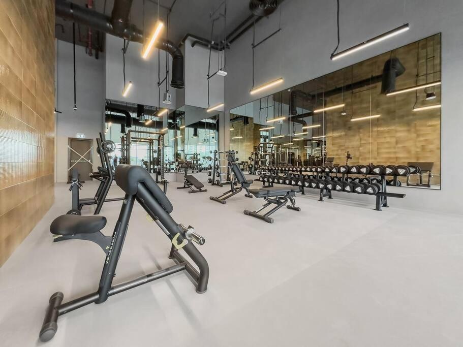 Lavish Tower 2br In The Heart Of Downtown Apartamento Dubai