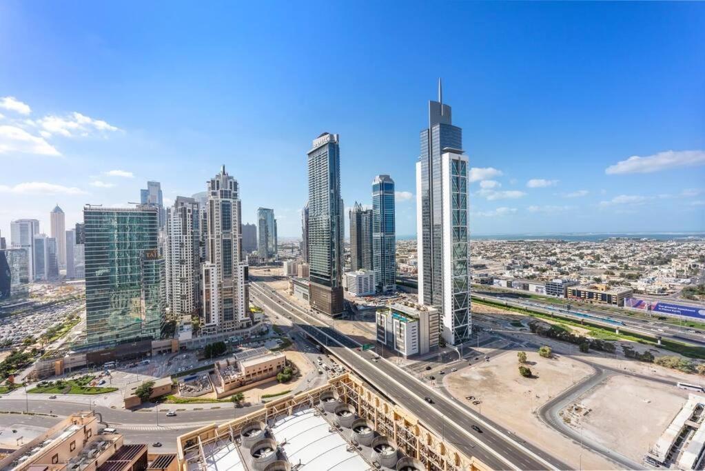 Lavish Tower 2br In The Heart Of Downtown
