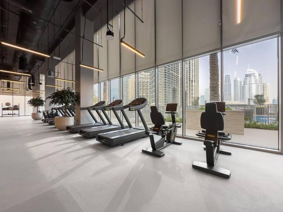 Lavish Tower 2br In The Heart Of Downtown Dubai