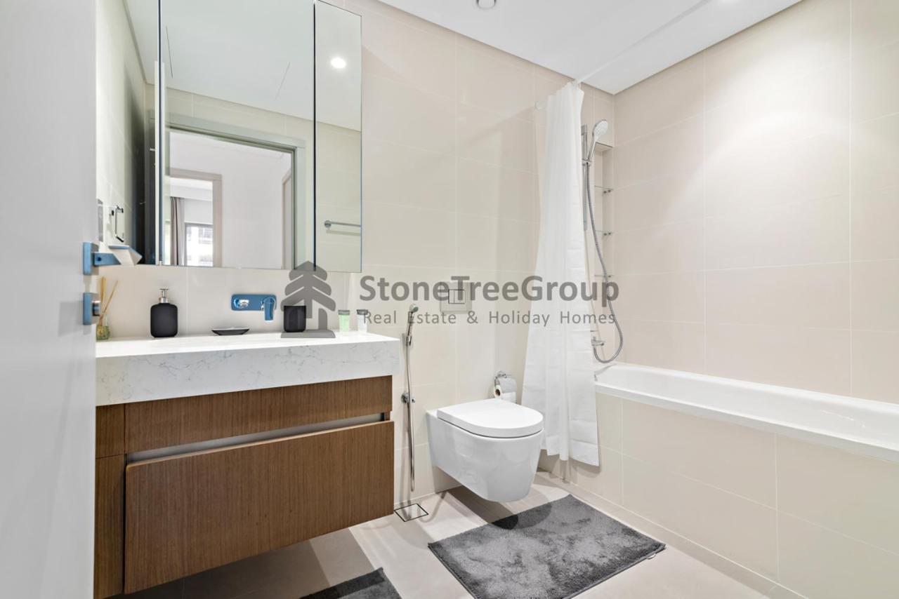 Apartment Stonetree - Private With High Class Building Facilities Dubai