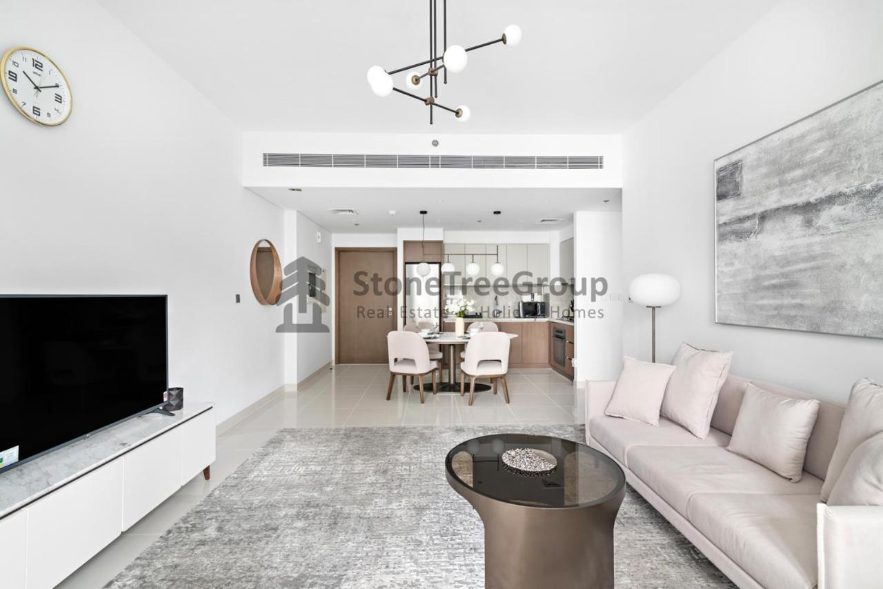Apartment Stonetree - Private With High Class Building Facilities