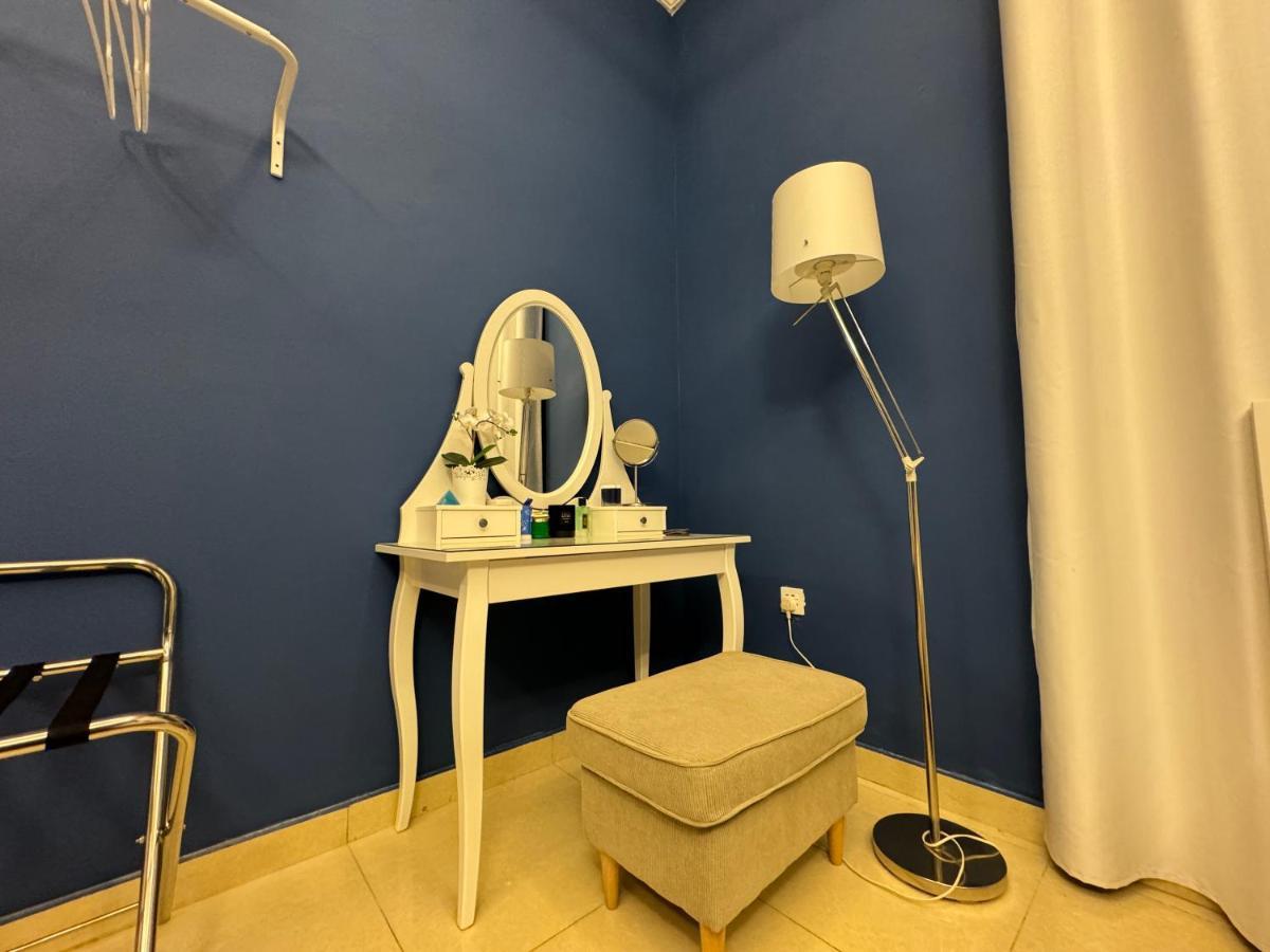 Private In The Heart Of With Burj Khalifa View Guest house