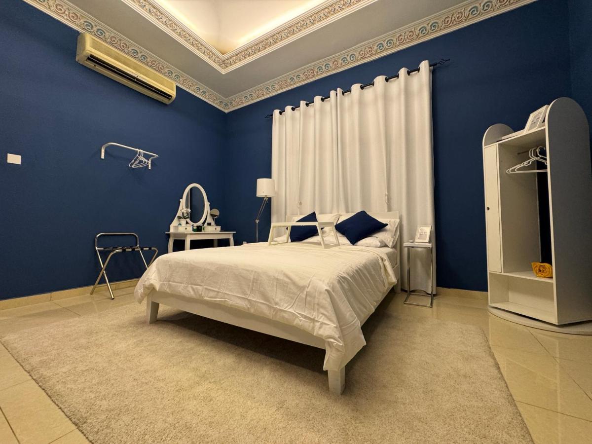 Private In The Heart Of With Burj Khalifa View