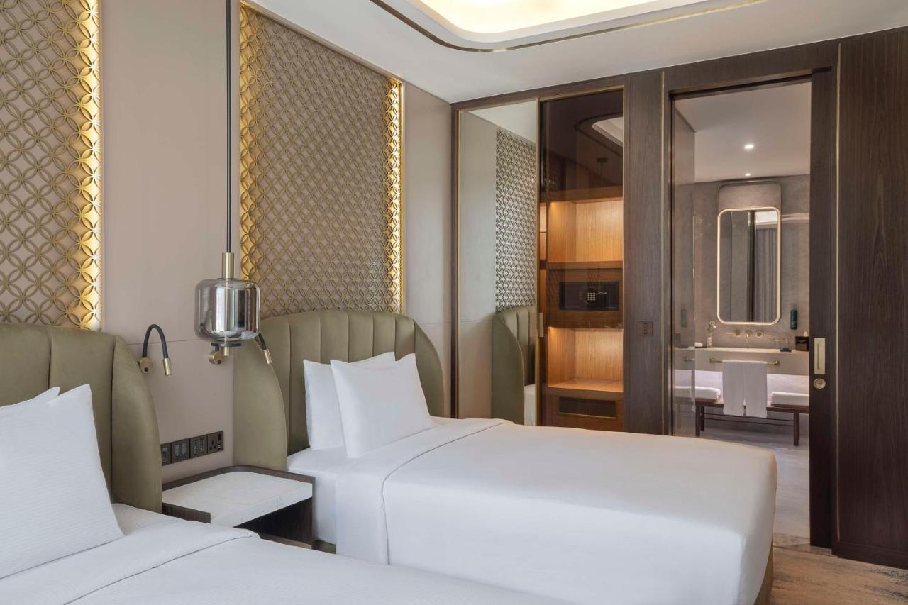 Hotel Embassy By Hilton Business Bay Dubai