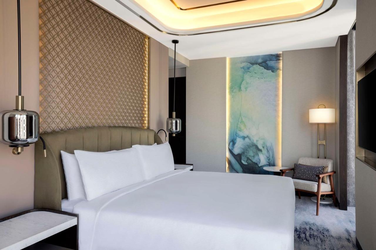 Hotel Embassy By Hilton Business Bay Dubai