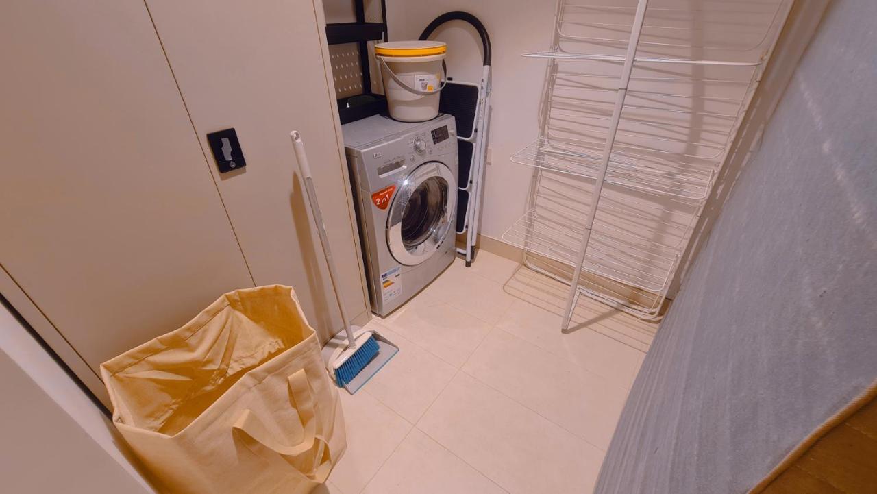 Apartment Vievv Property