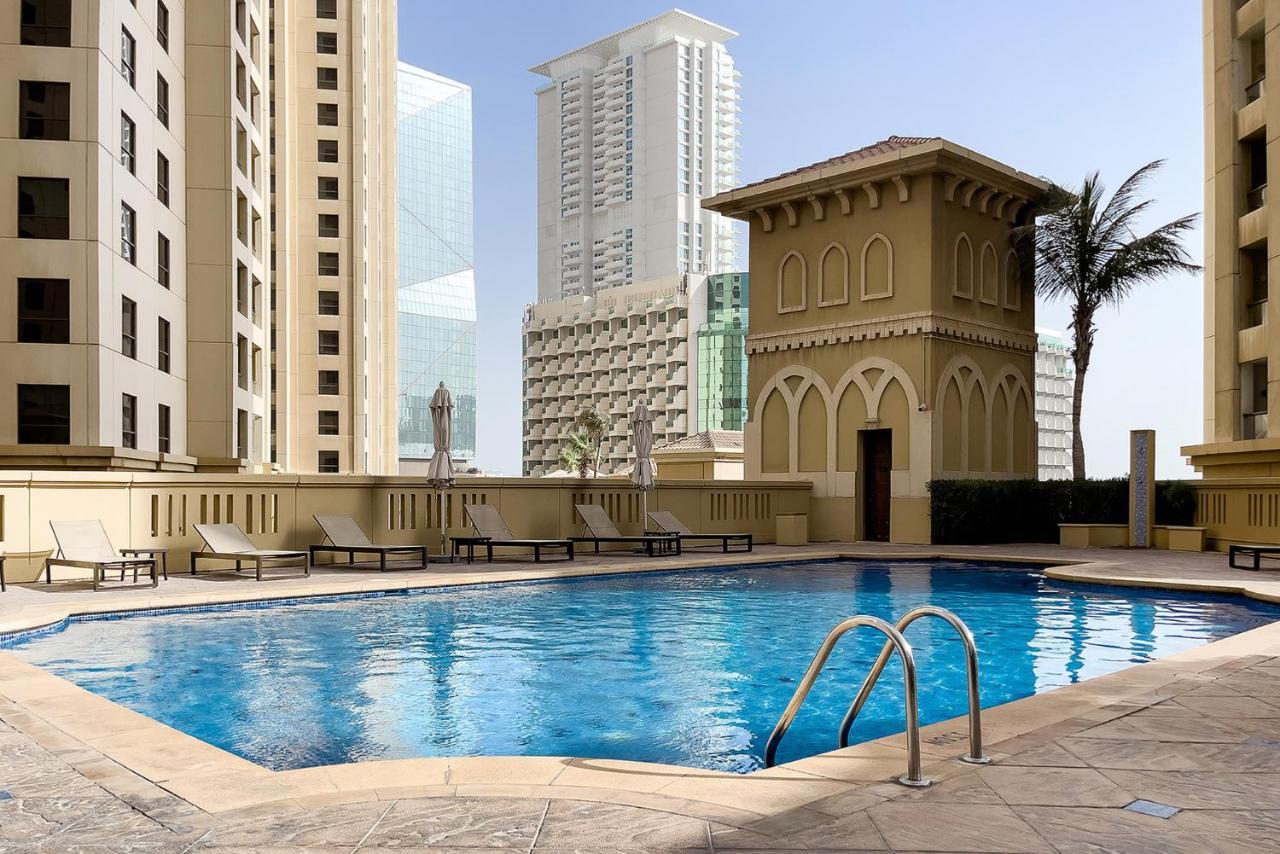 Hostel Berloga Capsule Jbr Dubai