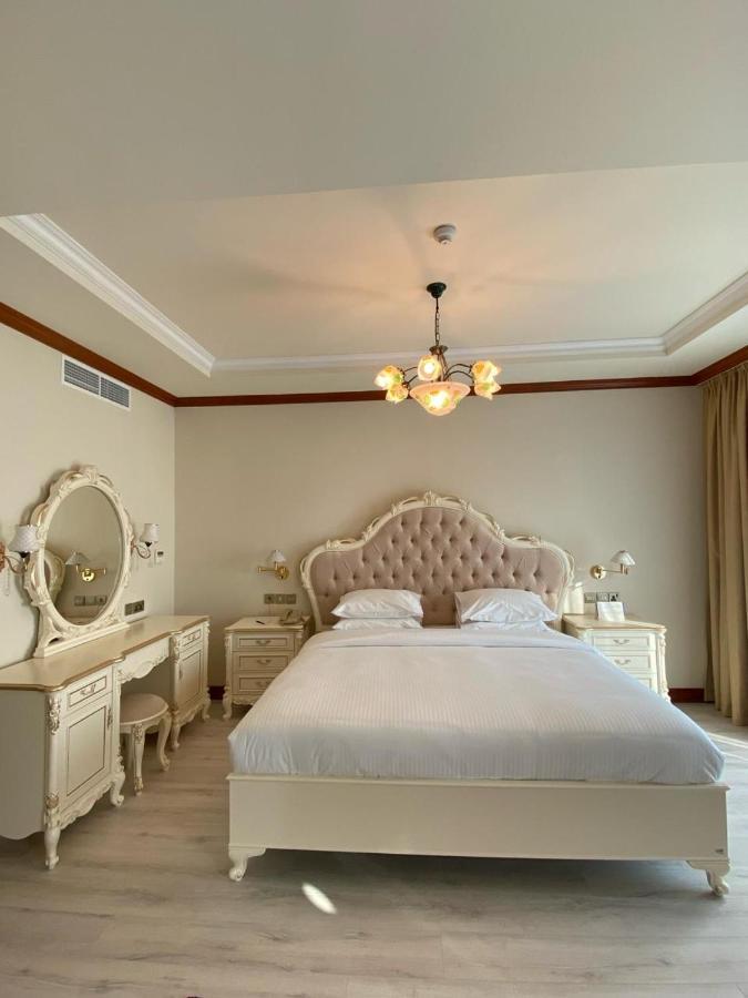 Riviera 4*