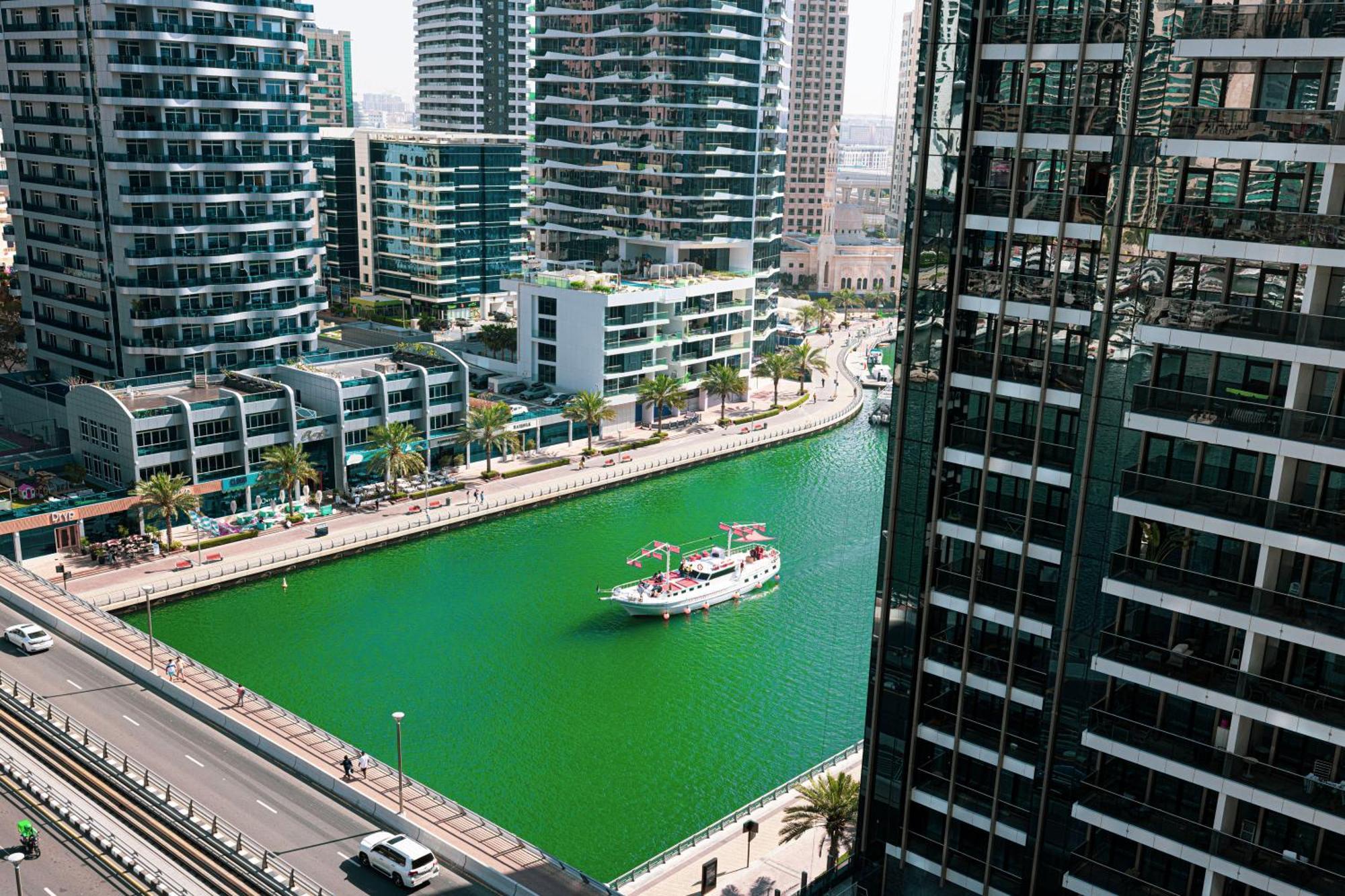 Stylish 3 Bedrooms Boho-style Apartment Dubai