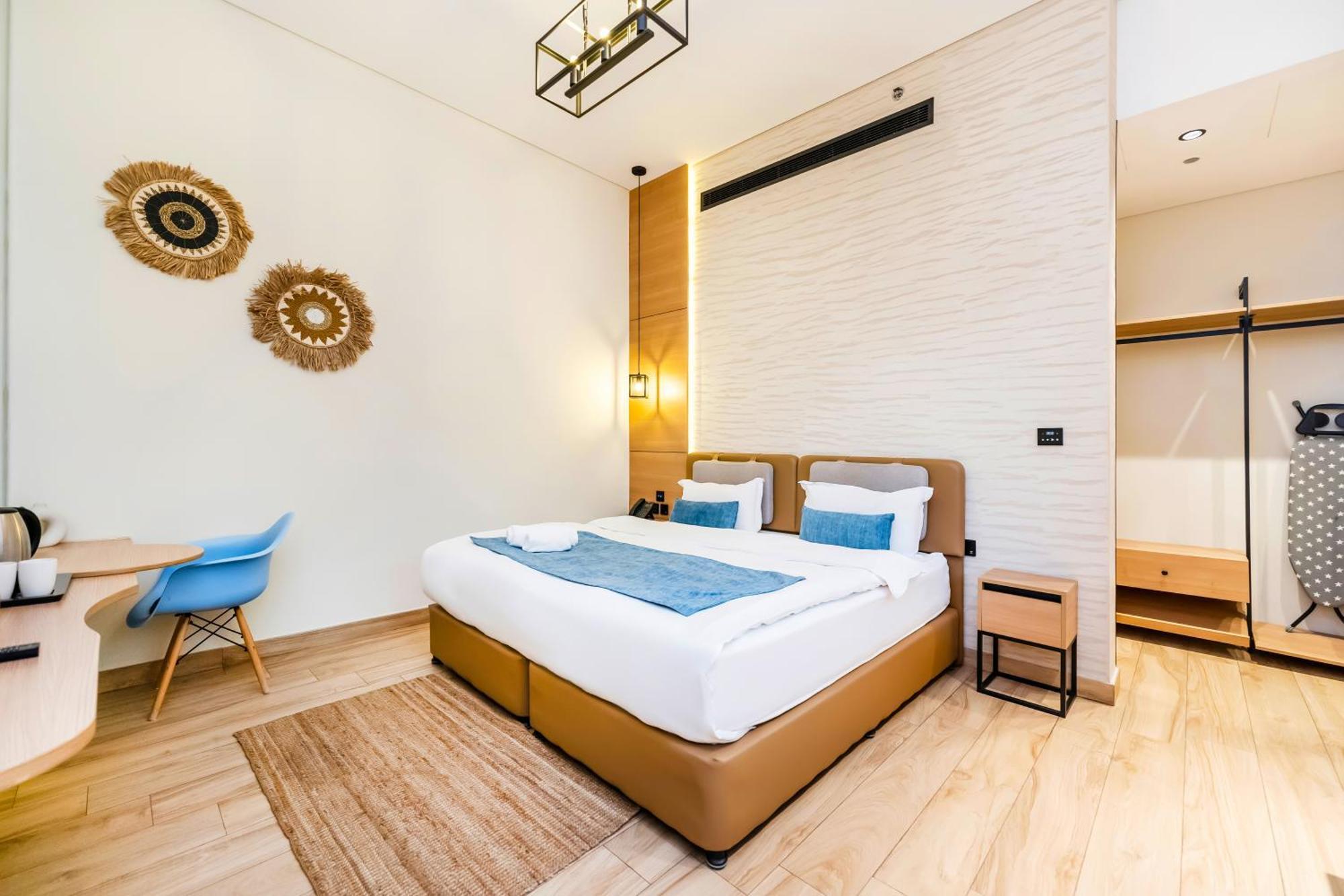 The Sustainable Homes Operated By Fam Living Apartment