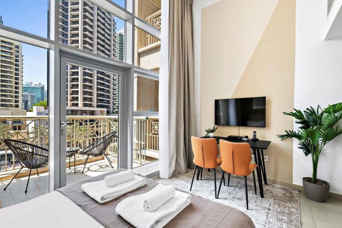 Apartment Silkhaus Bright Studio In Downtown With Balcony, Pool & Gym Access
