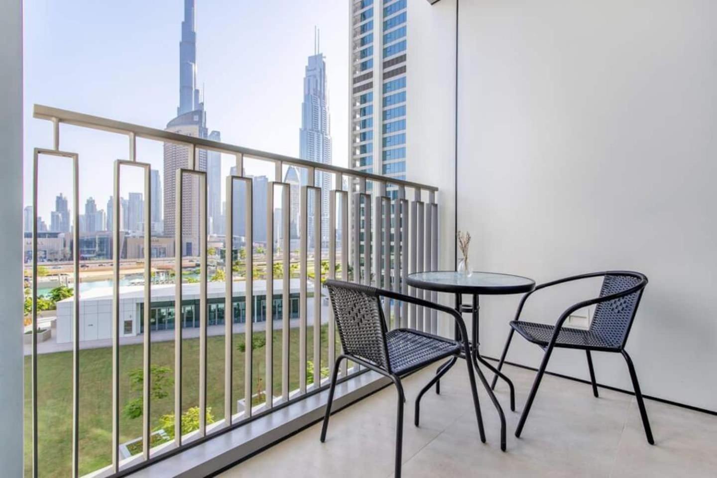 3br Facing Mall 5 Min Walk To Burj Khalifa Apartamento Dubai