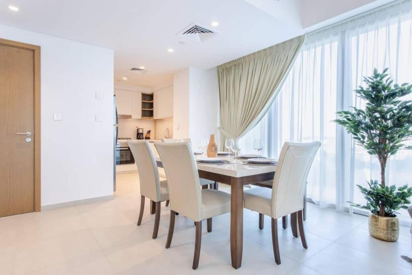 3br Facing Mall 5 Min Walk To Burj Khalifa Apartamento Dubai
