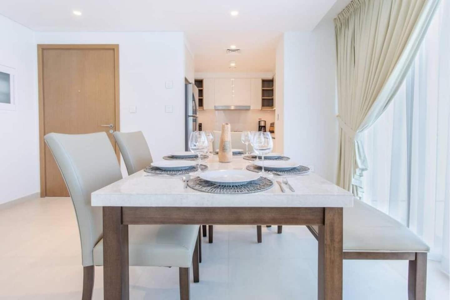 3br Facing Mall 5 Min Walk To Burj Khalifa Dubai