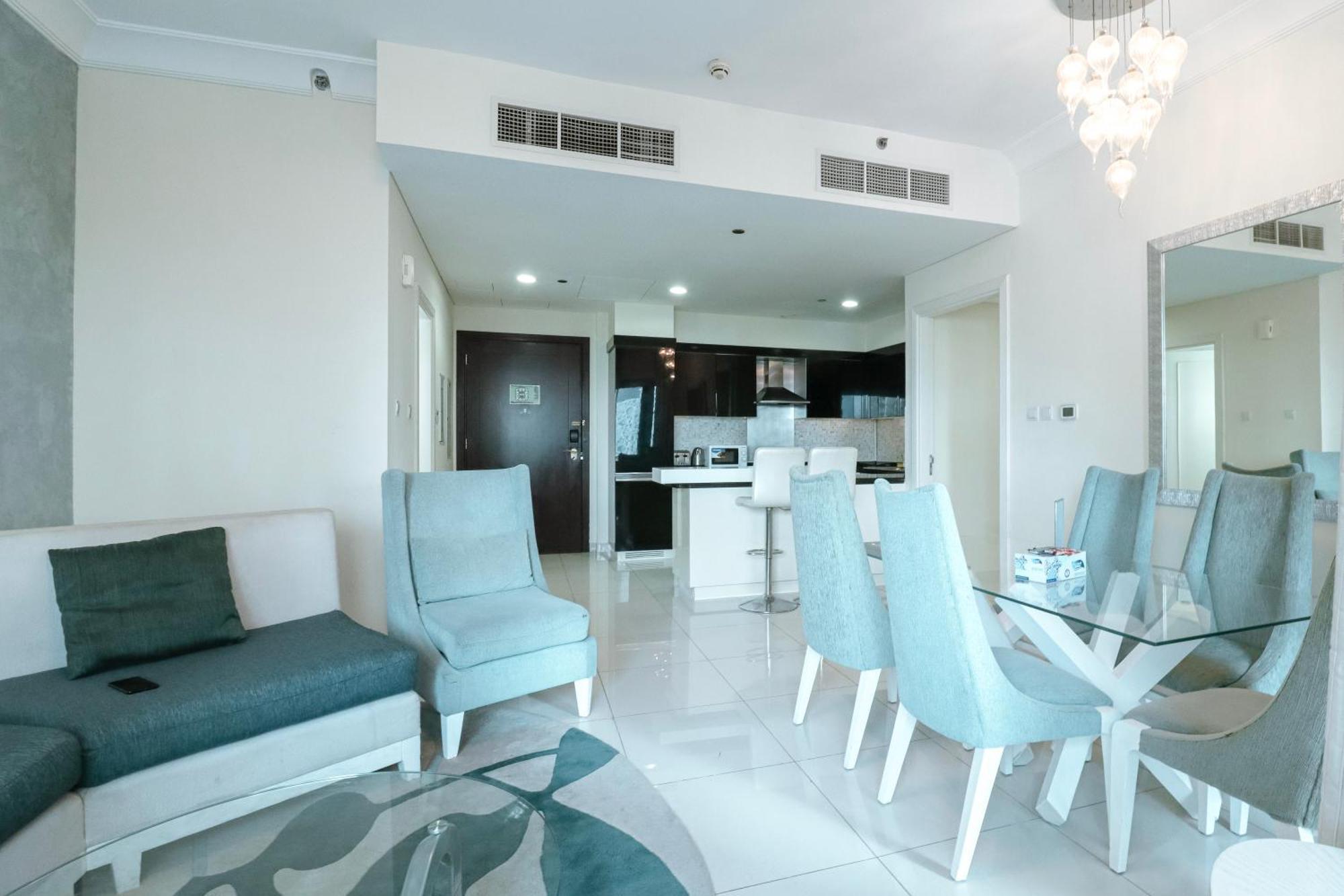 Three Bedroom Near Mall Street Downtown - Ezytrac Apartment Dubai