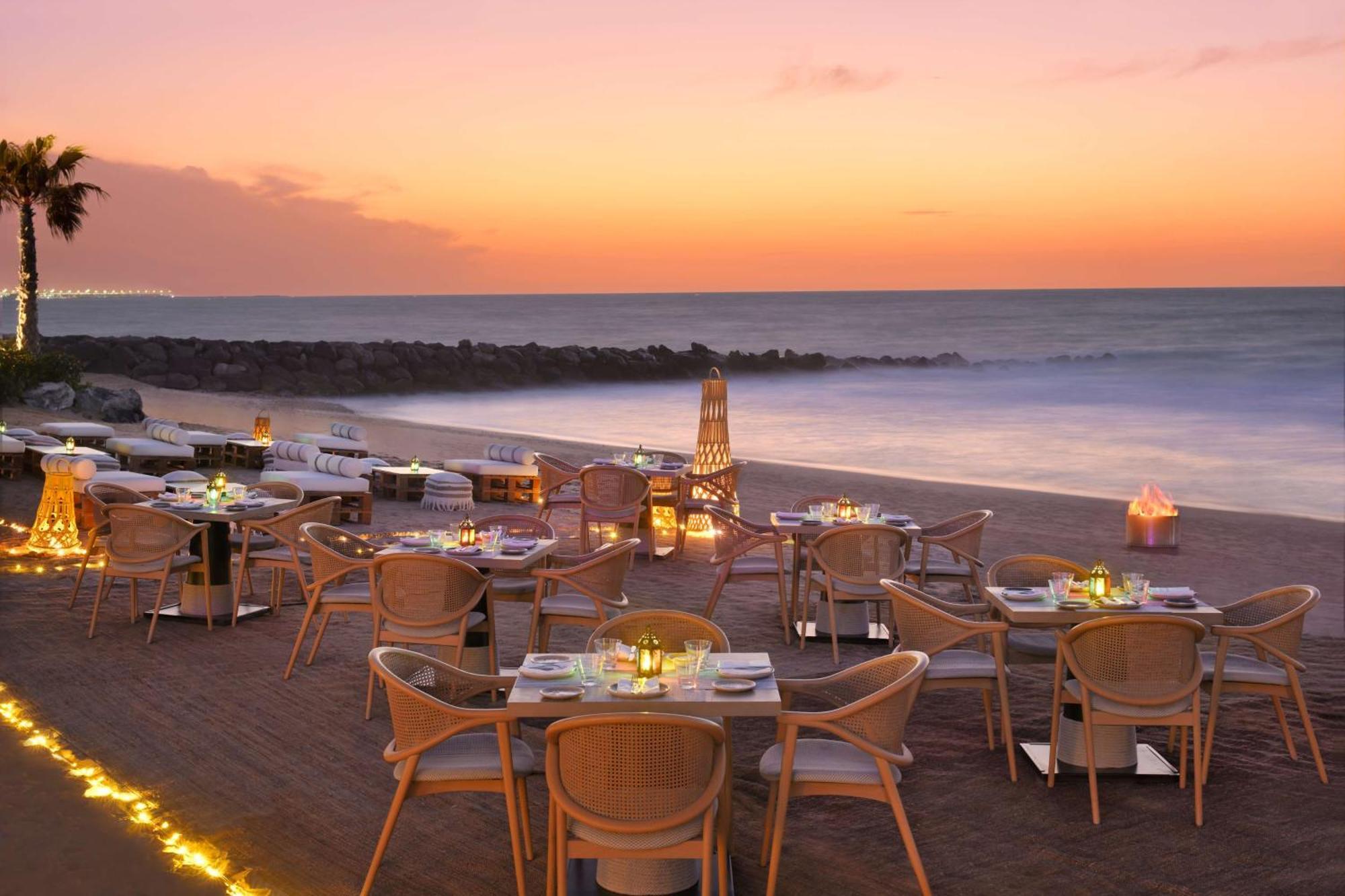 Banyan Tree At Bluewaters 5*