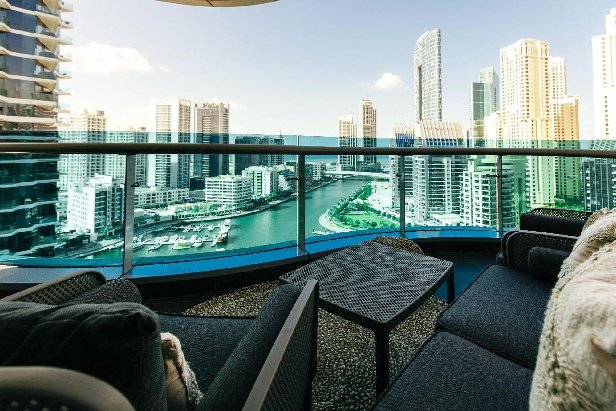 Stunning 2br With Captivating Marina View - 17ab06 * Dubai