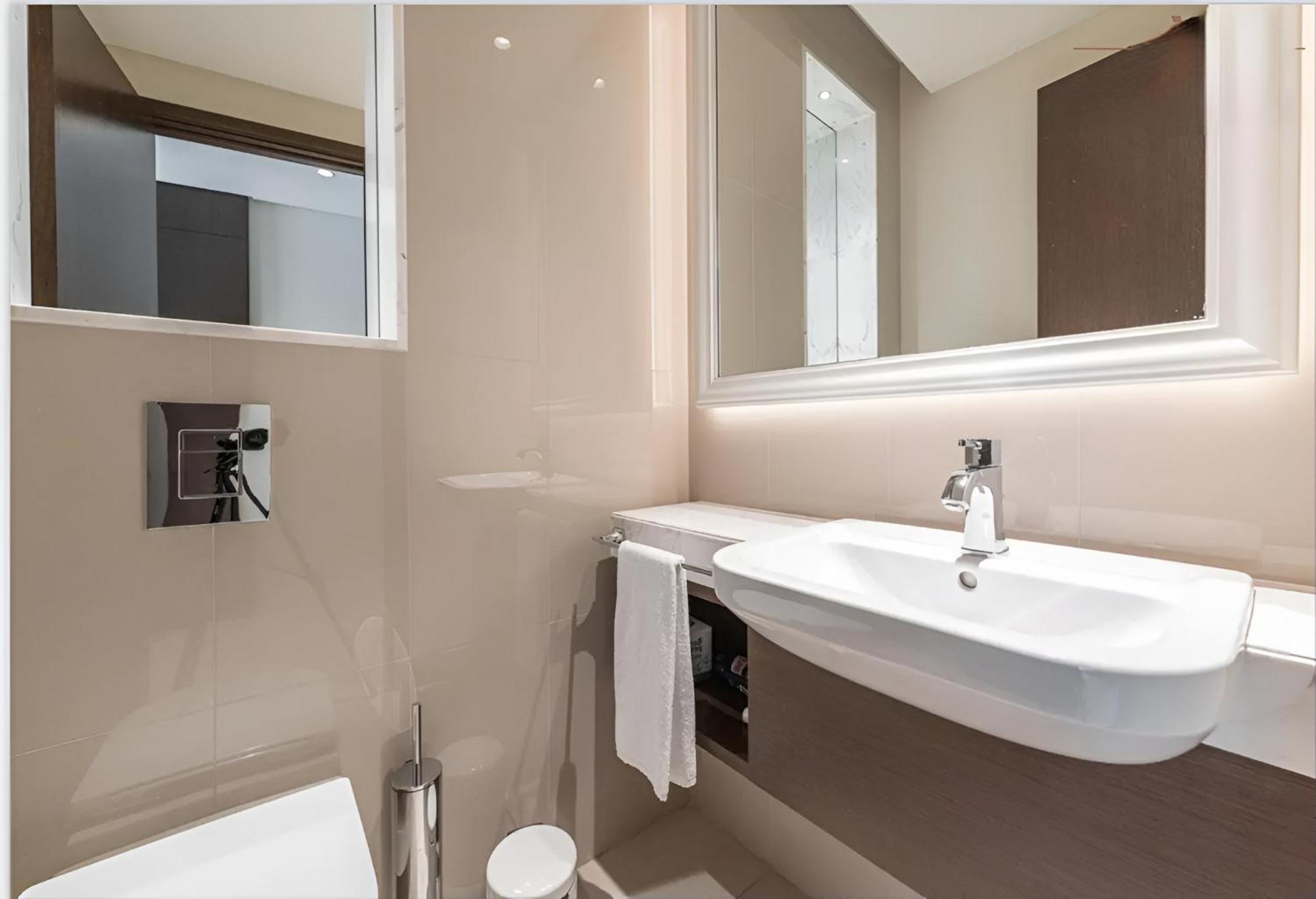 Daire The Address Fountain Views - *