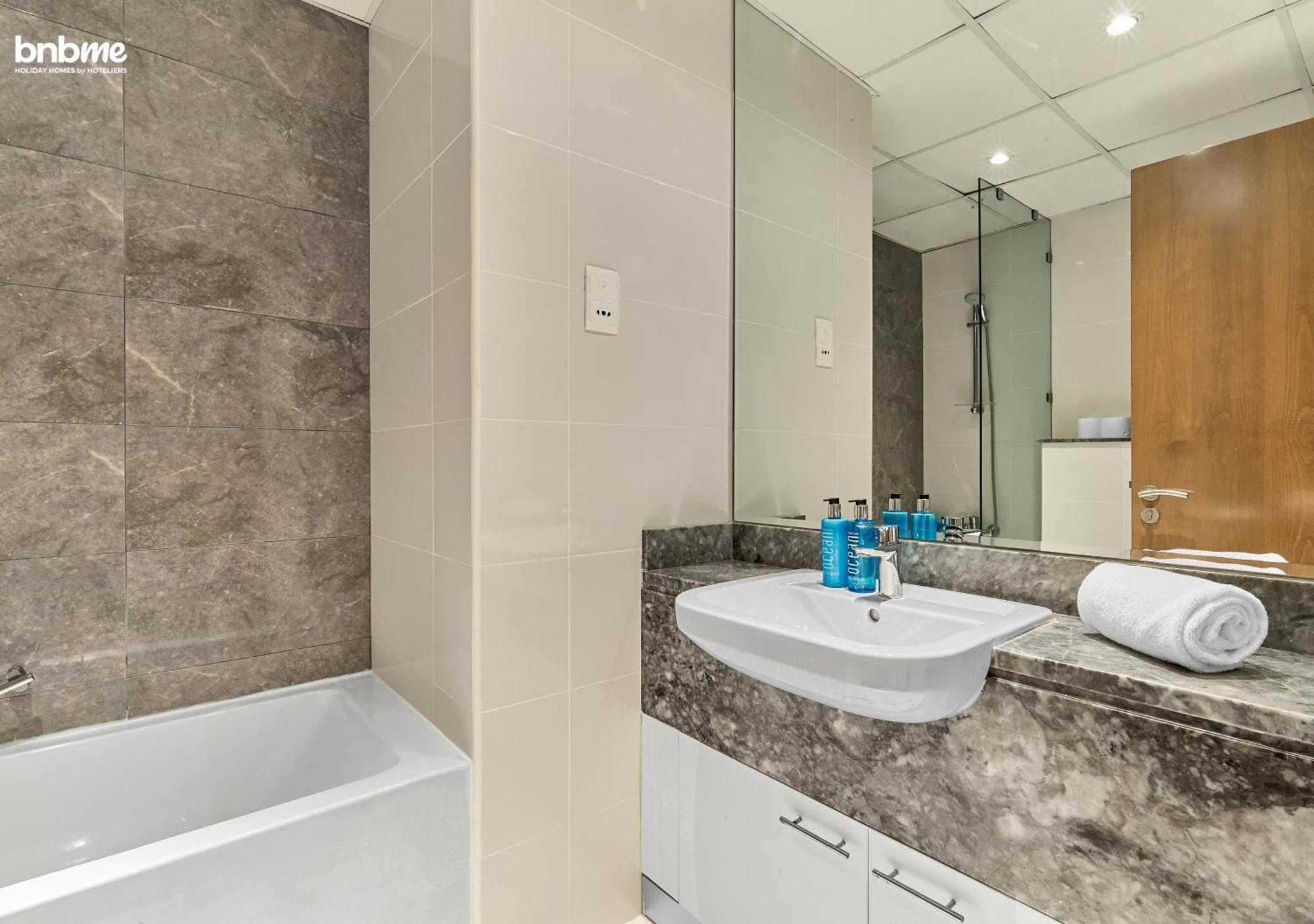 Bnbmehomes - Noora Tower