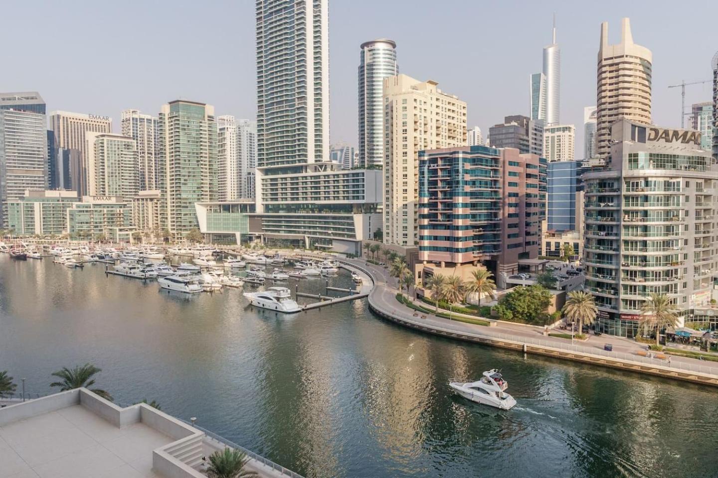 Stylish 3 Bedrooms Boho-style Apartment Dubai