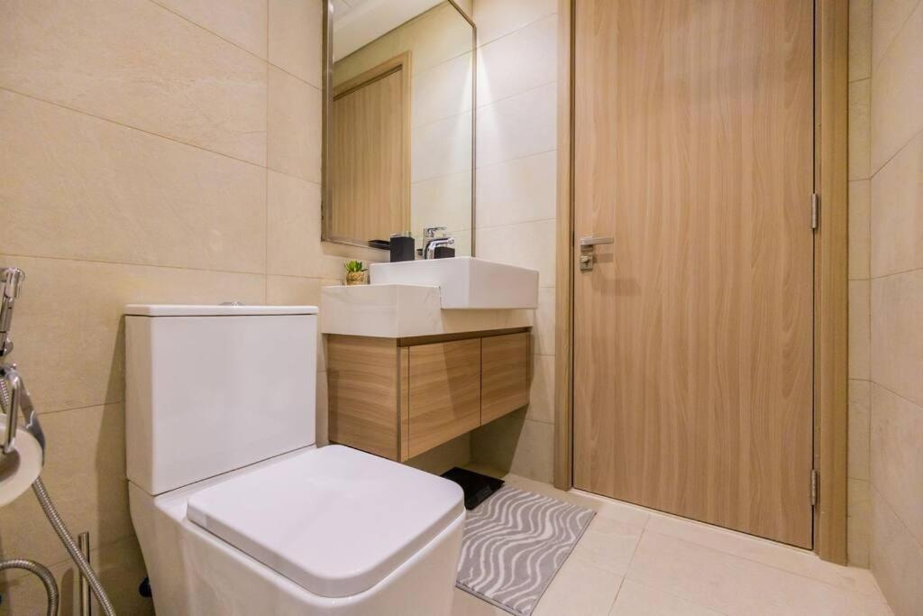 Apartment Urban Charm: Luxe 1br Haven Near Downtown