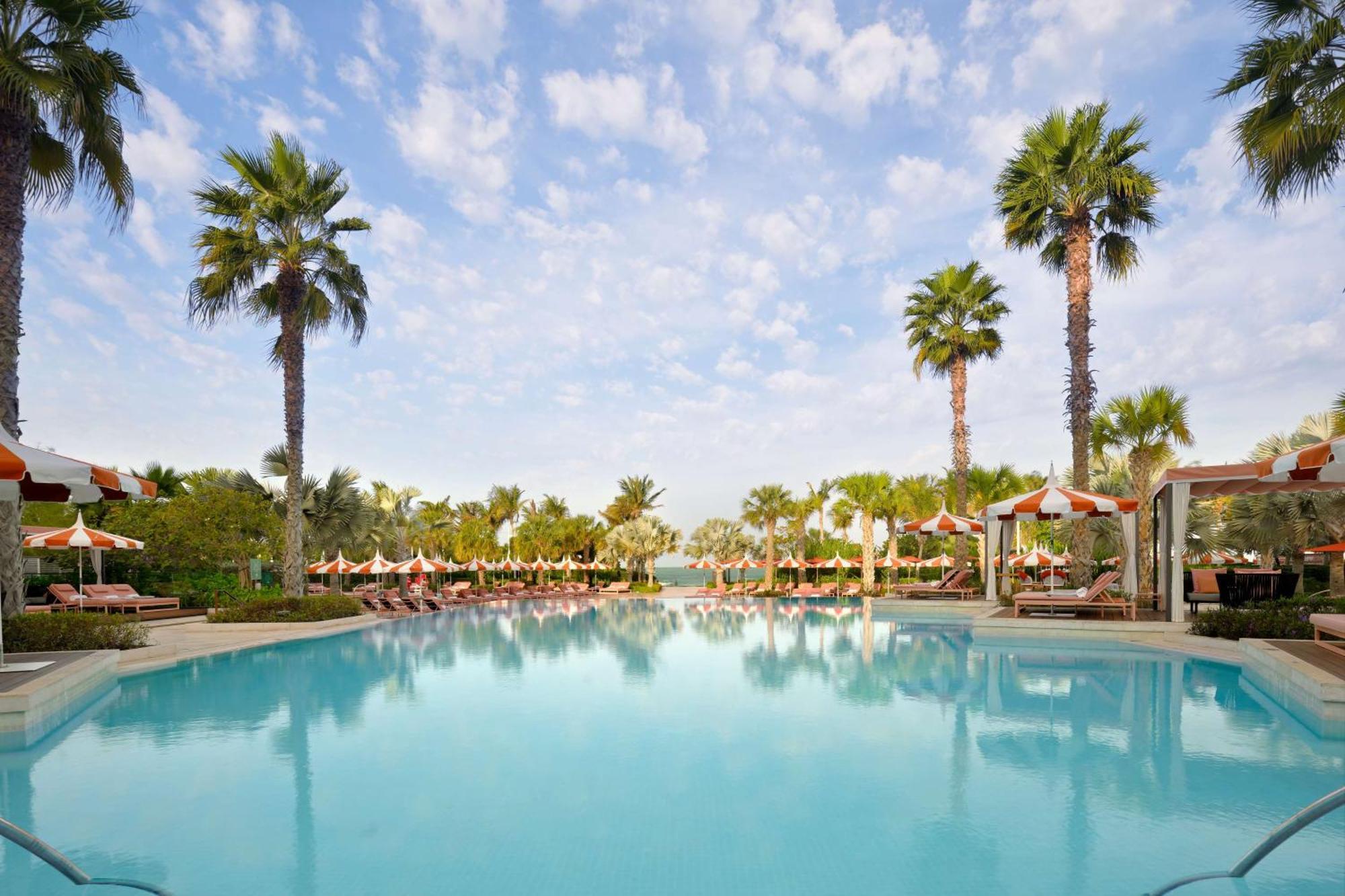 Hotel Banyan Tree At Bluewaters 5*
