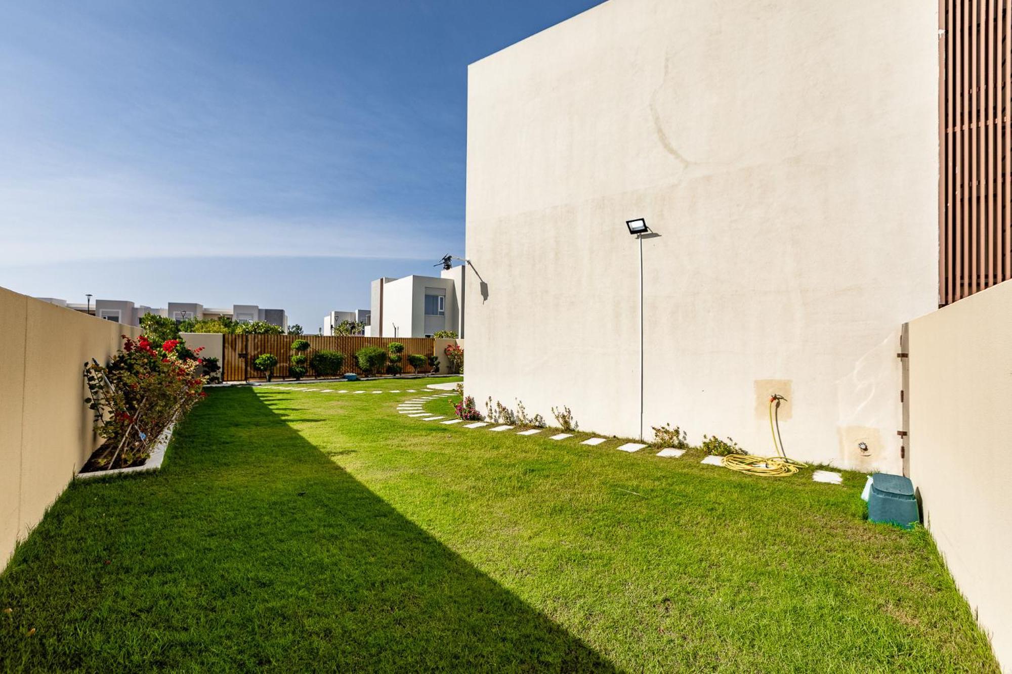 Ferienhaus Urbana Iii Stacked House -dubai South *