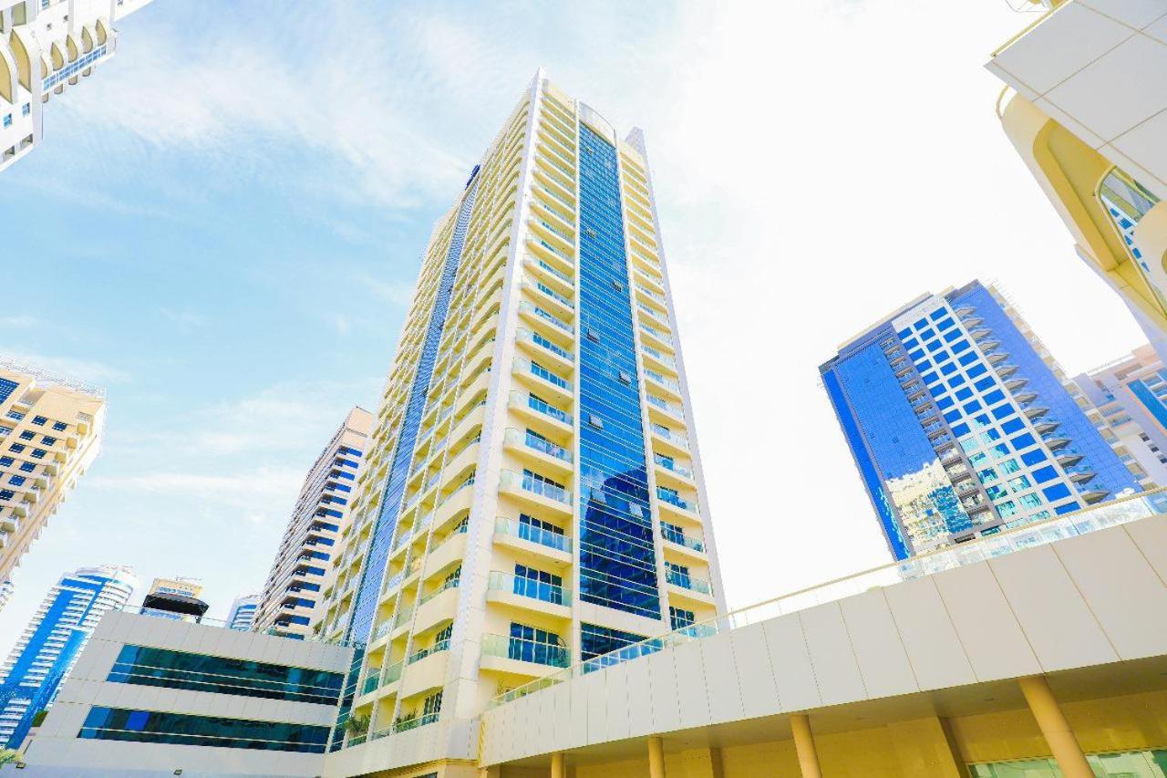 Elegant With Marina View Apartment Dubai