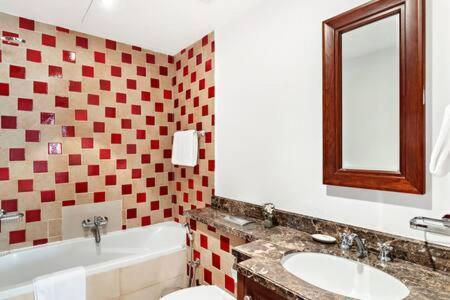 Silkhaus Heart Of Downtown 1 Bdr | Unique Design *