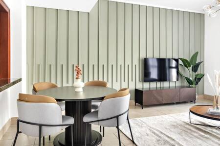Silkhaus Heart Of Downtown 1 Bdr | Unique Design Apartment