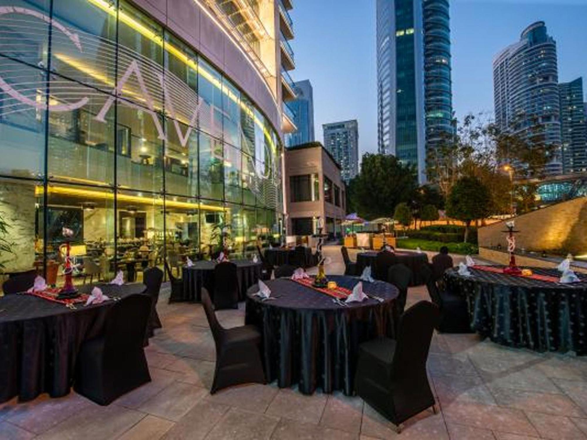 Apartment Cosmos Living Cozy Gcv2 Dubai