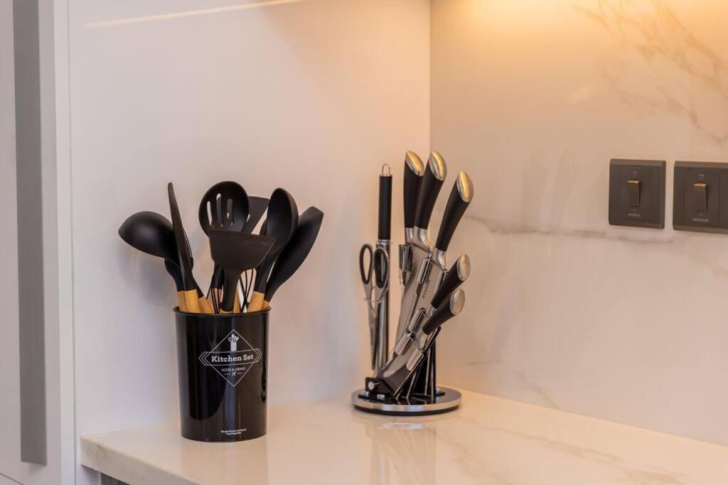 Apartment Urban Charm: Luxe 1br Haven Near Downtown *