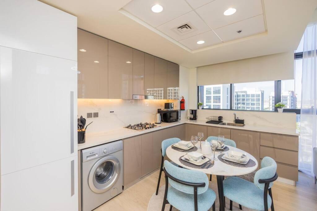 Urban Charm: Luxe 1br Haven Near Downtown * Dubai