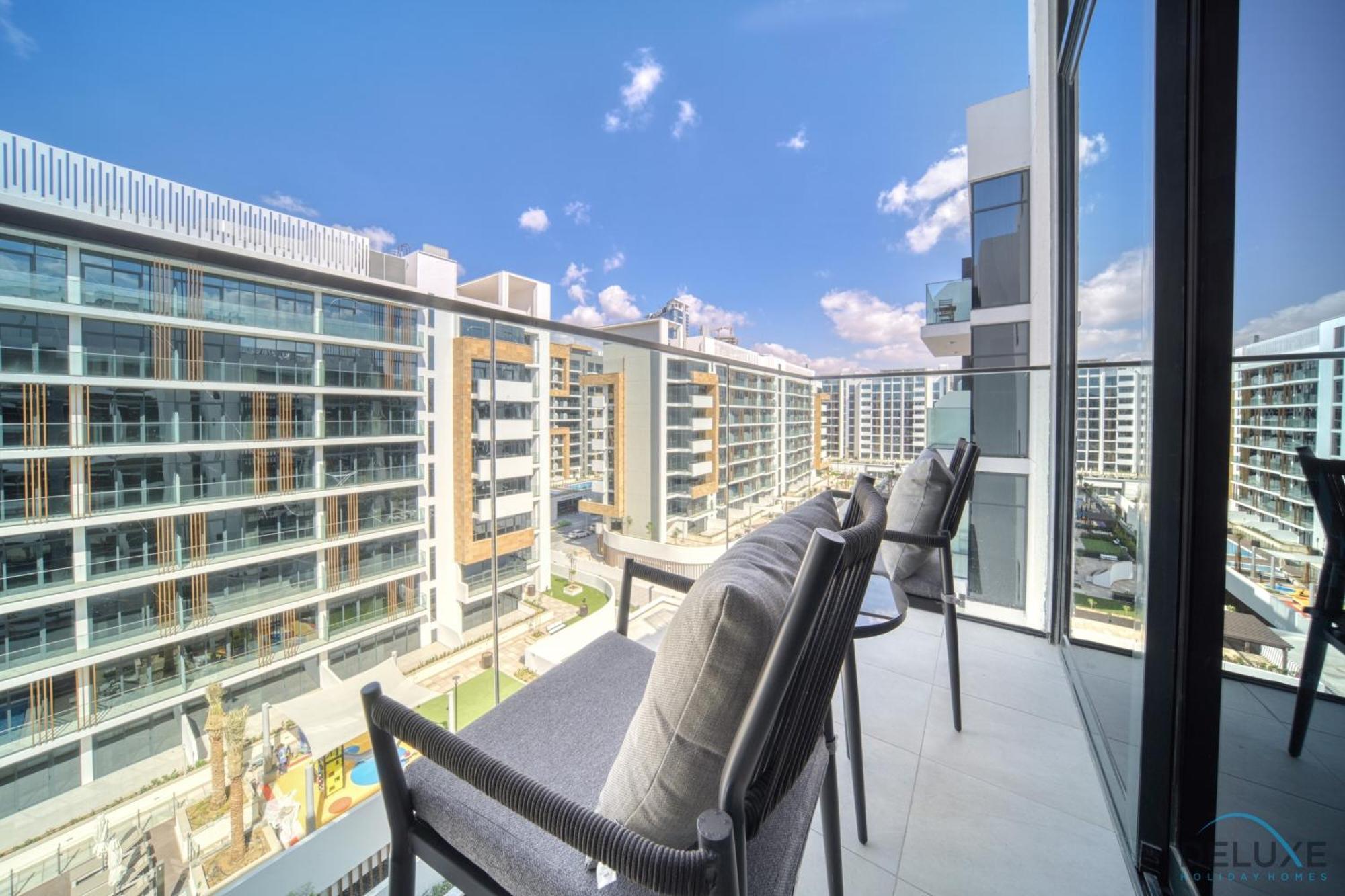 Serene 1br In Azizi Riviera 27, Al Merkadh By Deluxe Homes Dubai