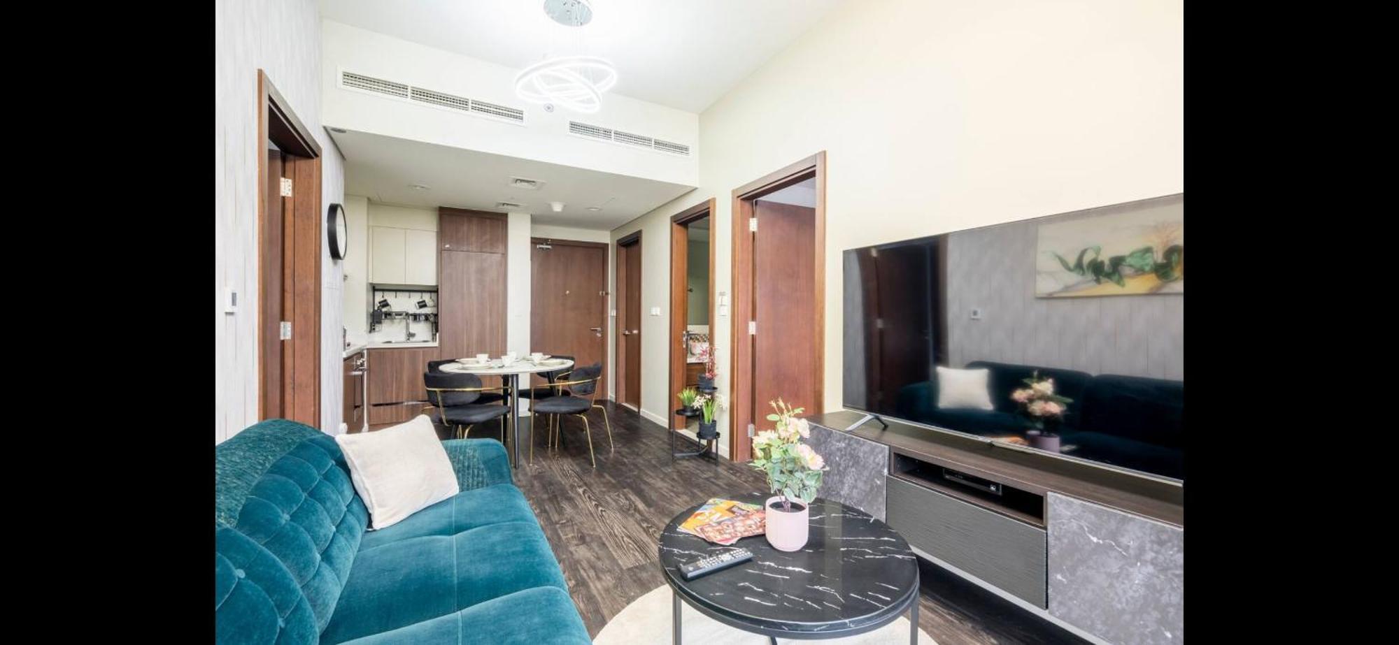 Luxury 2 Bedroom With Burj Khalifa View *