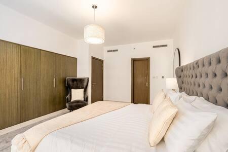 Hospitality Expert Lw1302 - D Mall Opera Fountain * Dubai